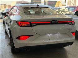 جاک J7